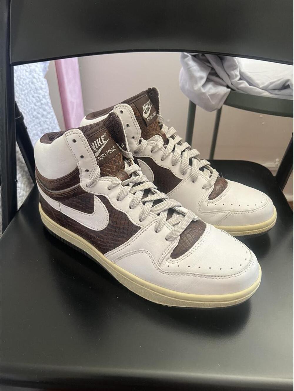Nike Men's White and Brown Trainer